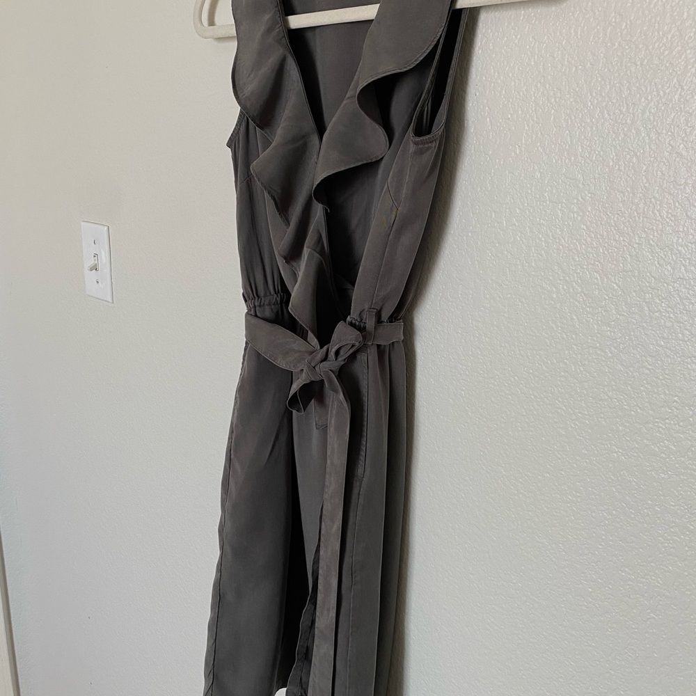 Banana Republic sleeveless olive V neck cross over front rustic look dress, Sz-0